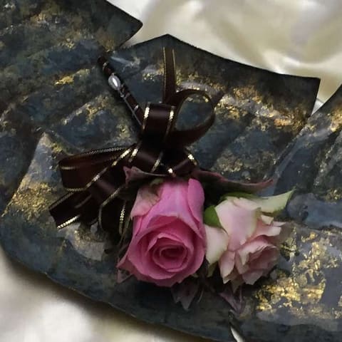 渋谷、神宮前にあるトランクホテルさんへ　　クラッチＬブーケをお届けの納品写真