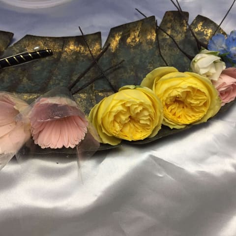 永田町にあるラ ロシェル山王さんへ　　淡いピンクなど優しげな色合いブーケをお届けの納品写真