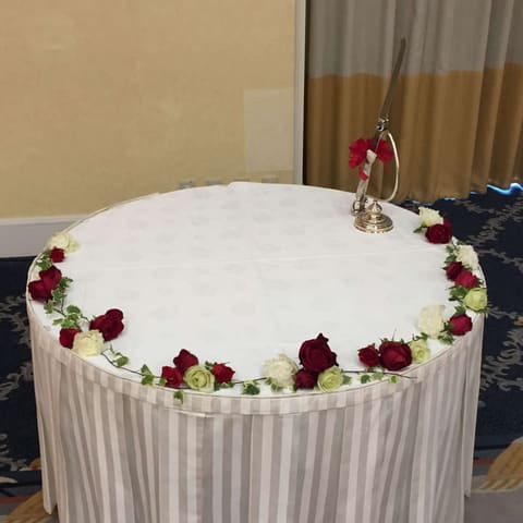 会場装花のセッティングの納品写真