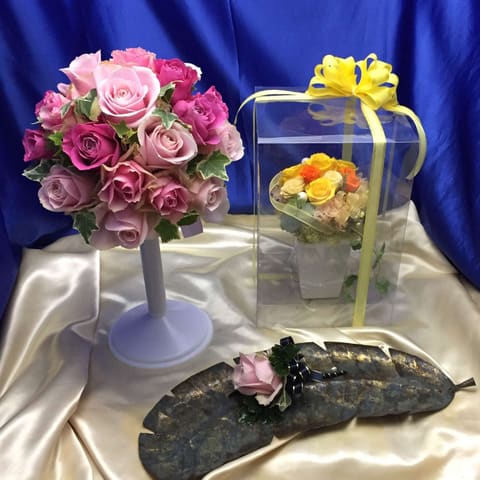 六本木にあるグランドハイアット東京さんへ　　ラウンドＬブーケをお届けの納品写真