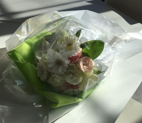 お届けブーケ写真（entry-12241338239）