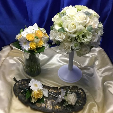 お届けブーケ写真（entry-12338480153）